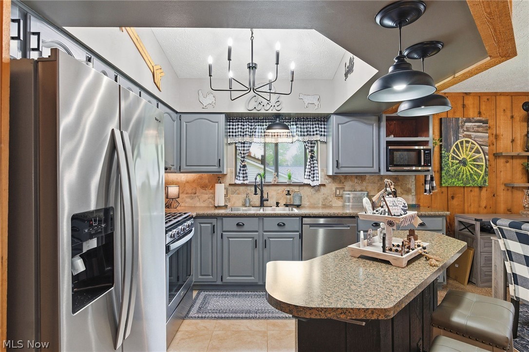 Quail Point Condo - Residential