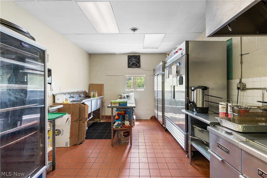 Hitchcock & Mather - Commercial Sale