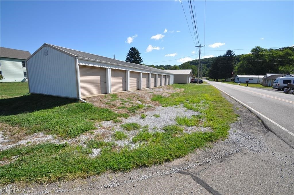 Board/Trade Fifth Add - Commercial Lease
