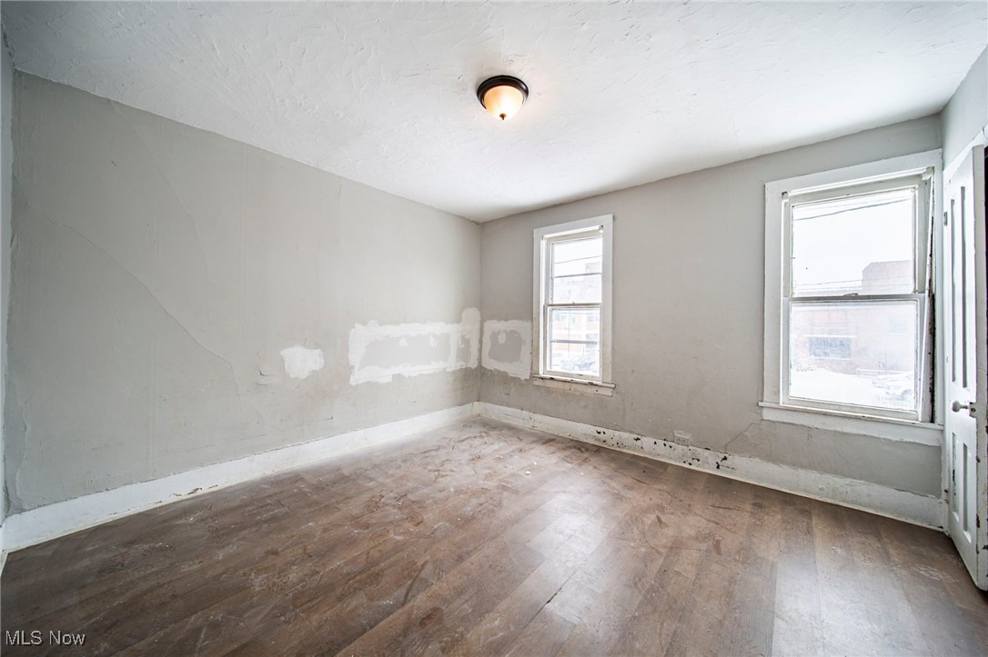 Smith & Mills - Residential Income
