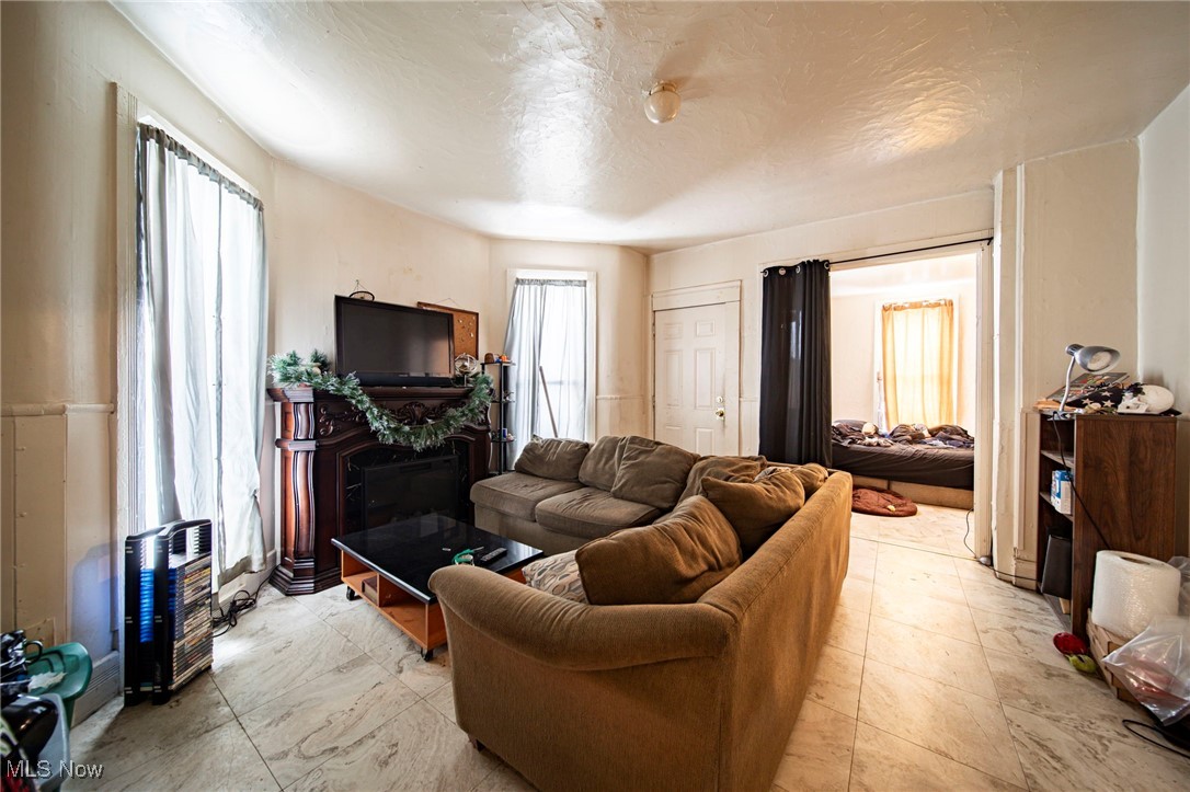 Smith & Mills - Residential Income