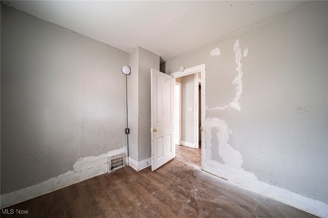 Smith & Mills - Residential Income