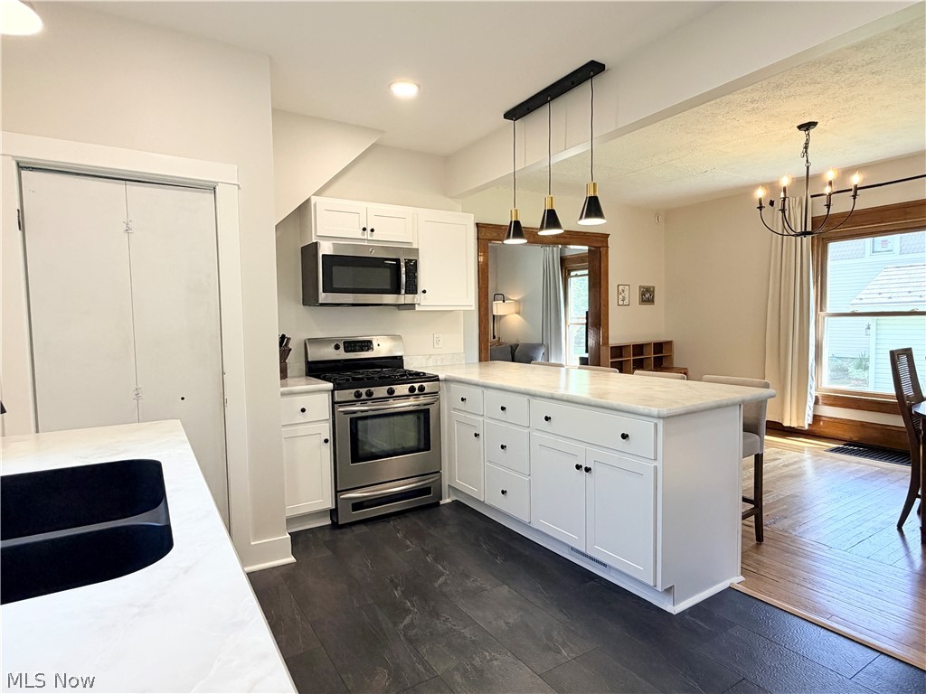 Iw Steeles Add - Residential