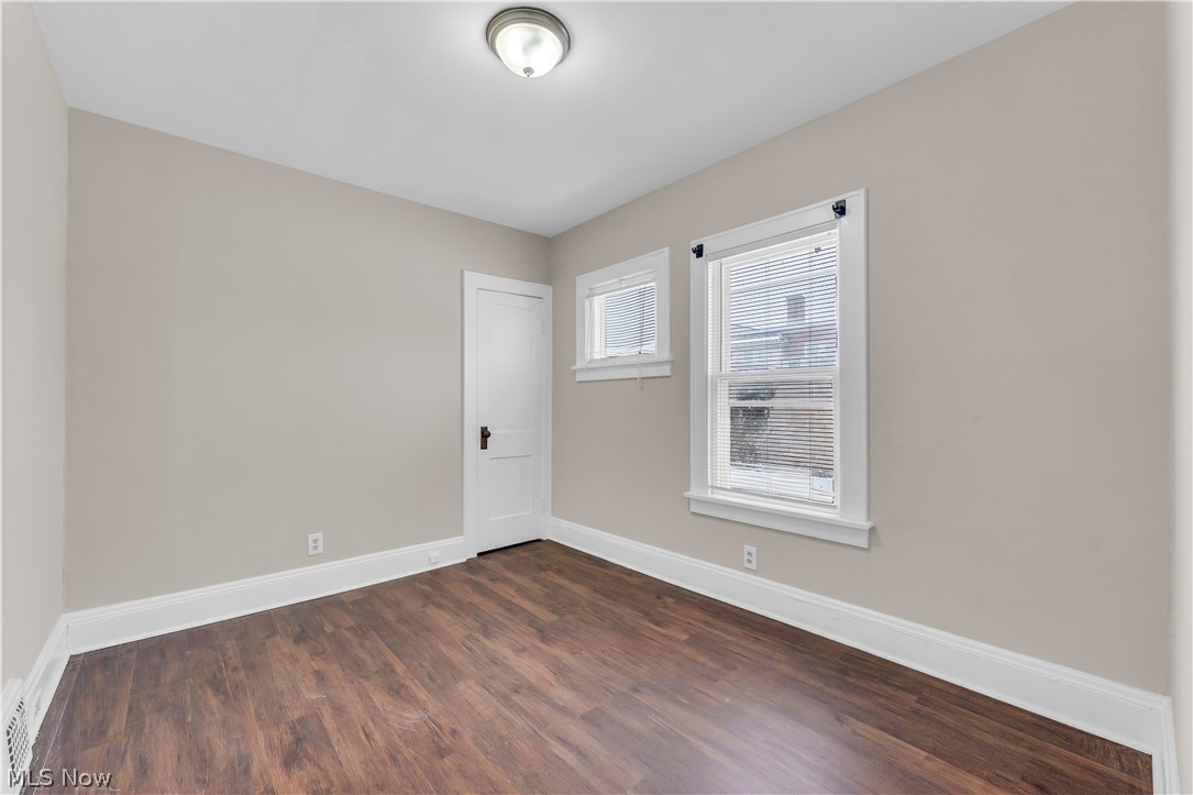 Laura E Sladden - Residential Lease