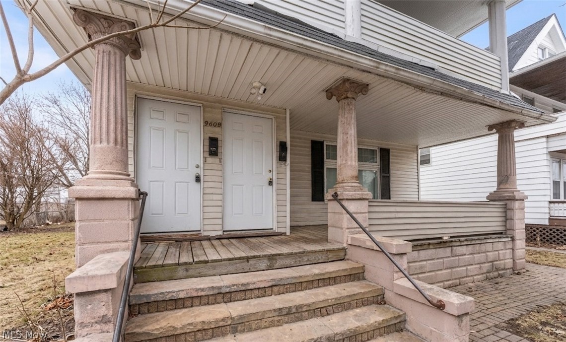 Laura E Sladden - Residential Lease