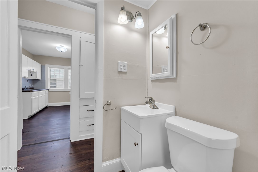Laura E Sladden - Residential Lease