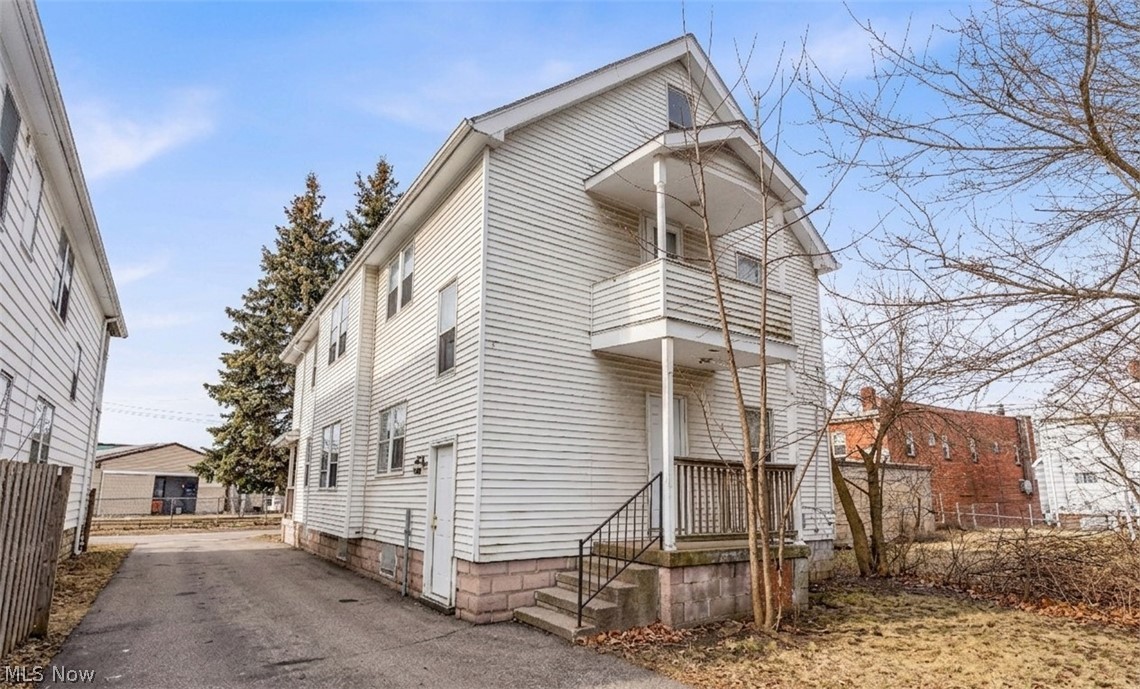 Laura E Sladden - Residential Lease