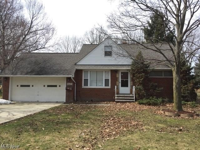 Great chance to own this property in the heart of Richmond Heights! Perfect location close to everything this city has to offer. Home features three bedrooms, one full bathroom, and one half bath. Maintained under property management. Hurry to take advantage of this amazing opportunity before it's too late!