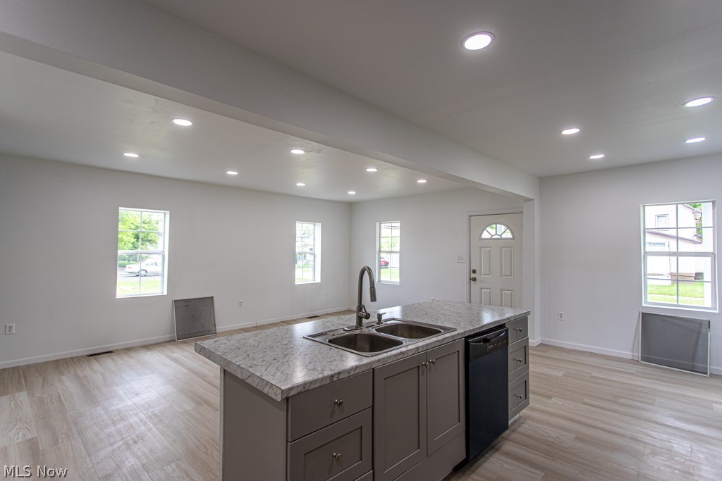 Colonial Park - Residential