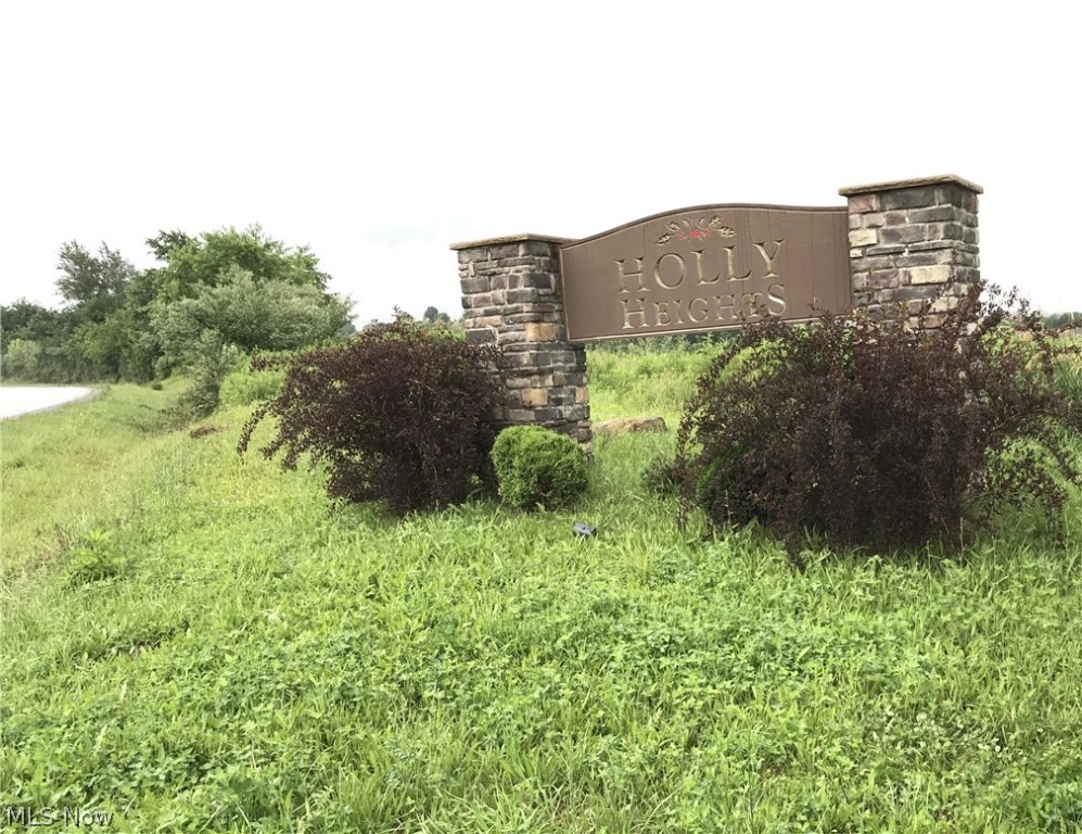 Holly Heights - Land