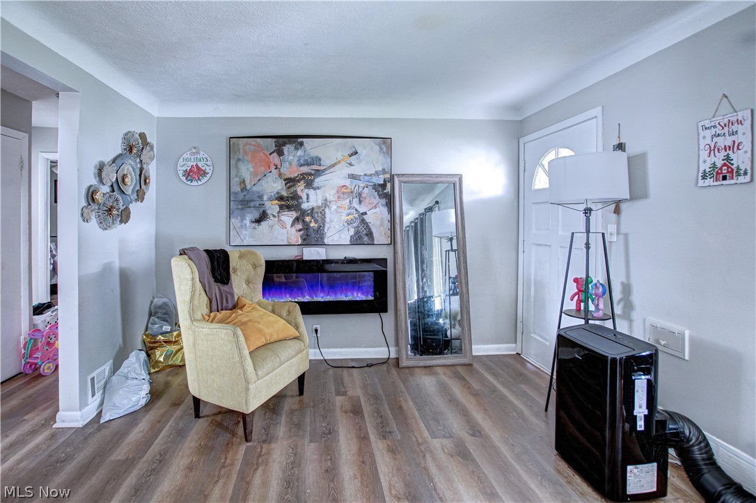 Morton J Goss & Ada H Blackli - Residential