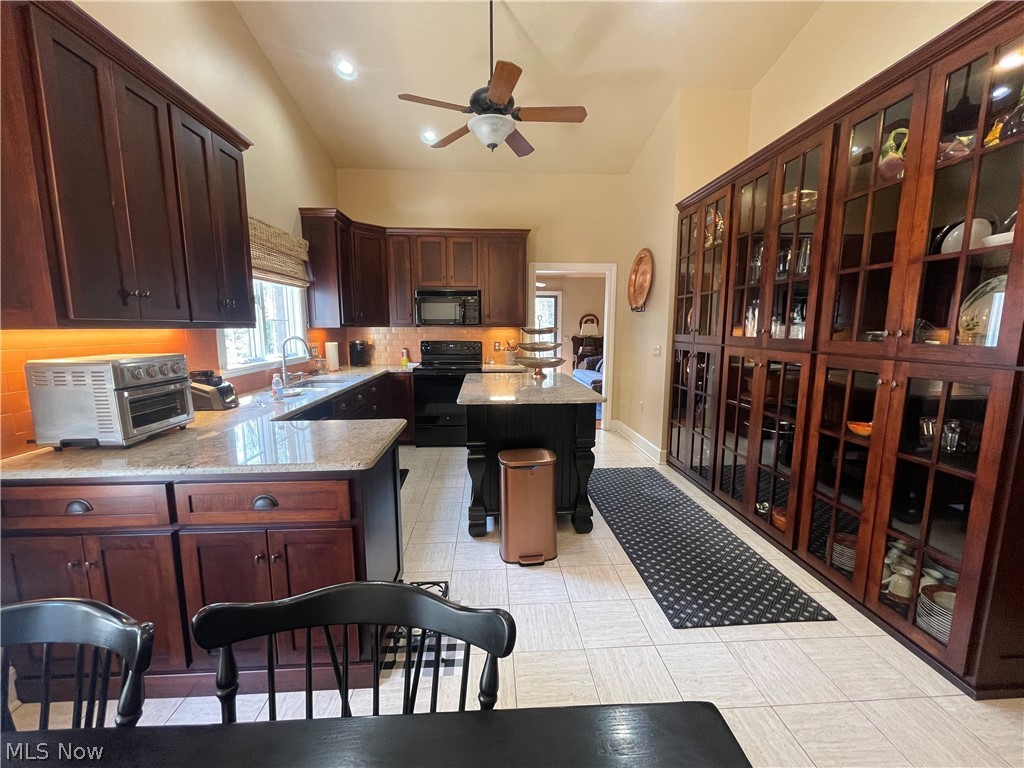 Woodlands Condo - Residential