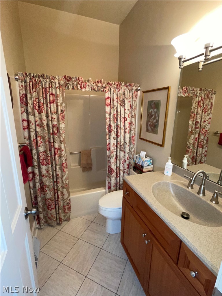 Woodlands Condo - Residential