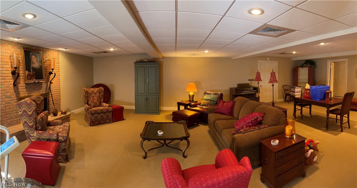 Woodlands Condo - Residential