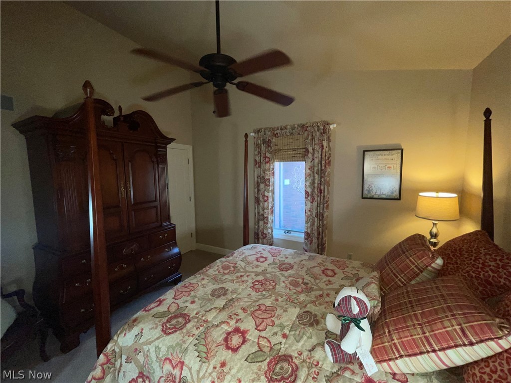 Woodlands Condo - Residential