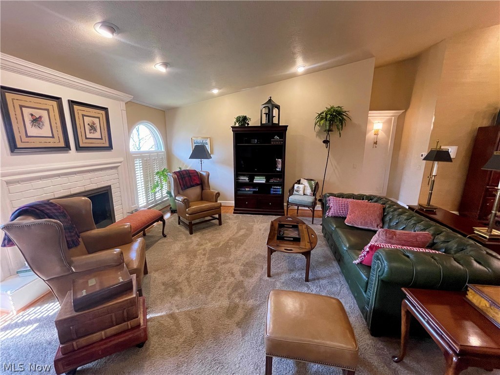 Woodlands Condo - Residential