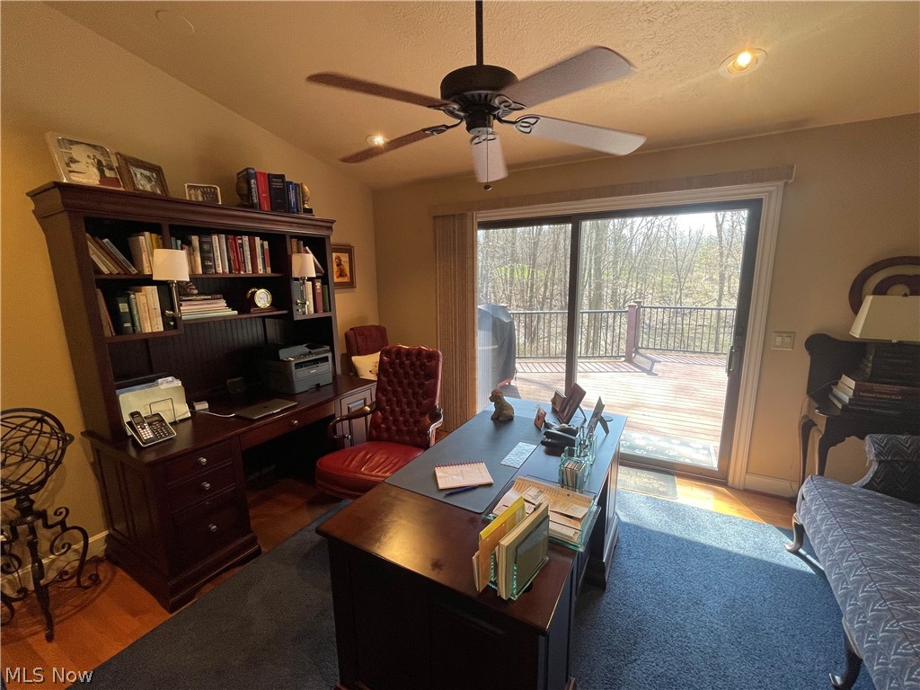 Woodlands Condo - Residential