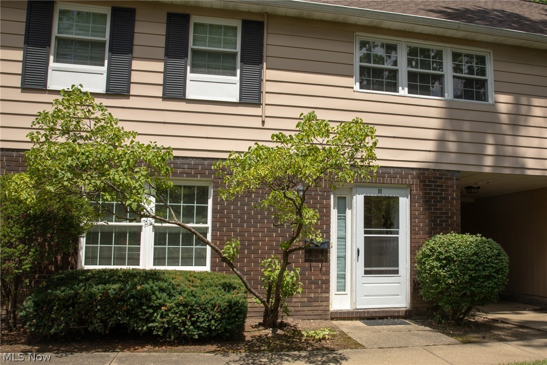 Deepwood Condo - Residential