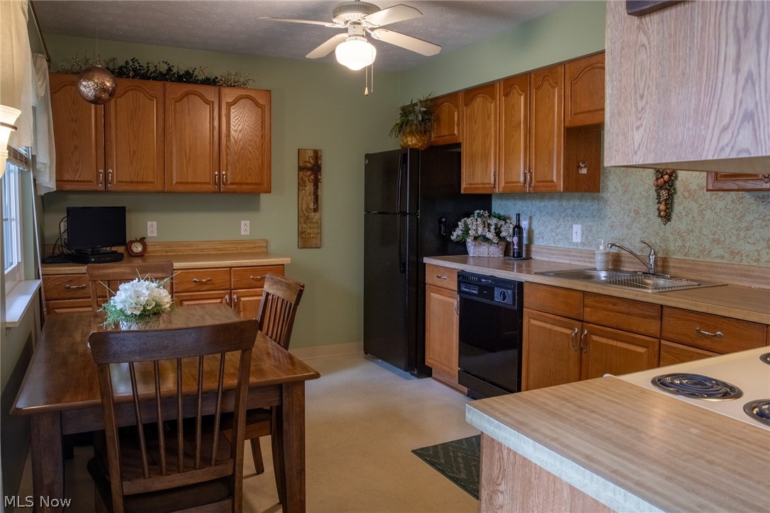 Deepwood Condo - Residential