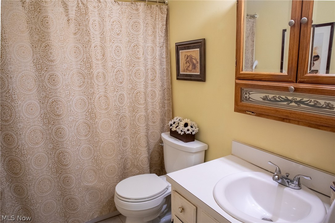 Deepwood Condo - Residential