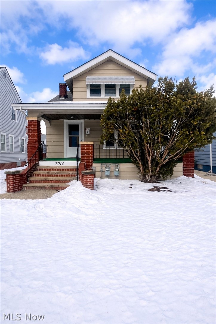 This well-maintained 2-bedroom apartment features a spacious layout with beautiful original woodwork, built-ins, and plenty of natural light. The updated kitchen includes modern cabinetry and comes equipped with a stove and refrigerator. The unit also offers a refreshed bathroom, comfortable bedrooms, basement storage with laundry hookups, and off-street parking with garage access. Conveniently located near shopping, dining, and major highways.

Rental Requirements: No evictions or felonies. Must make at least 3x the monthly rent in gross income, have a consistent work history, and a history of on-time payments.