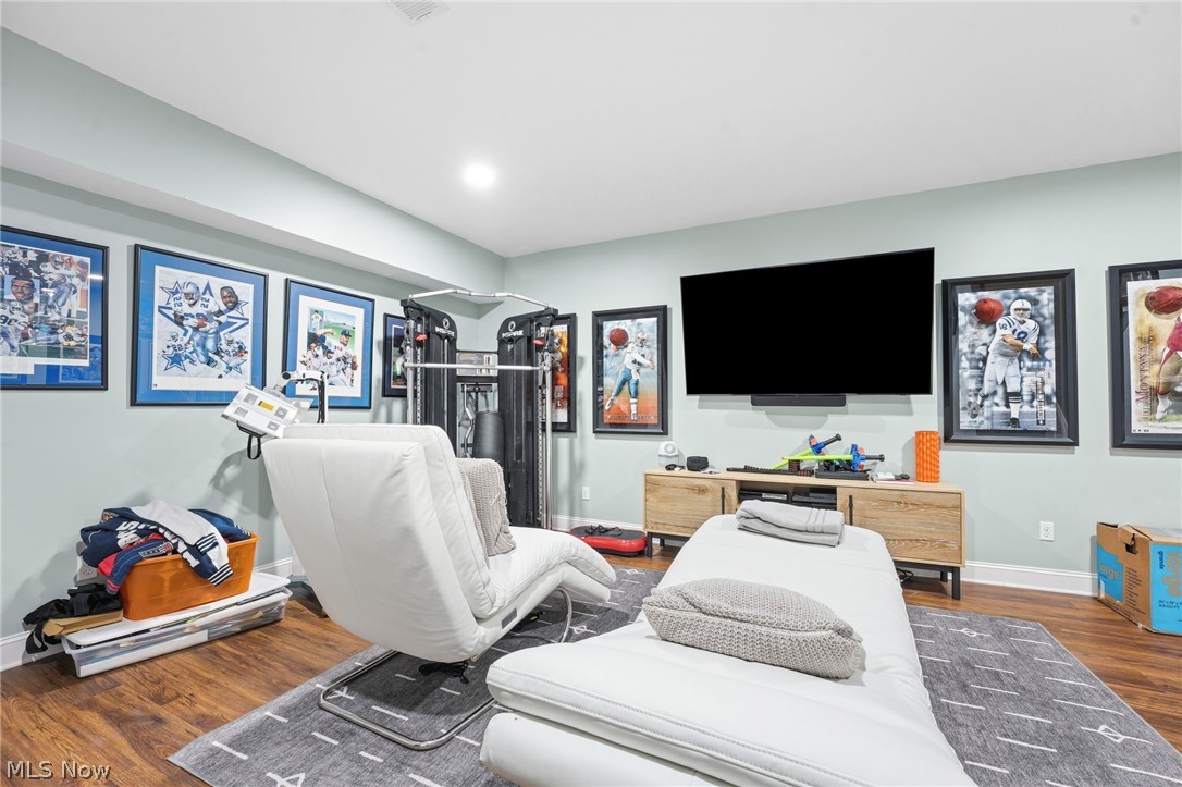 Westhampton/Crocker Park Condo - Residential