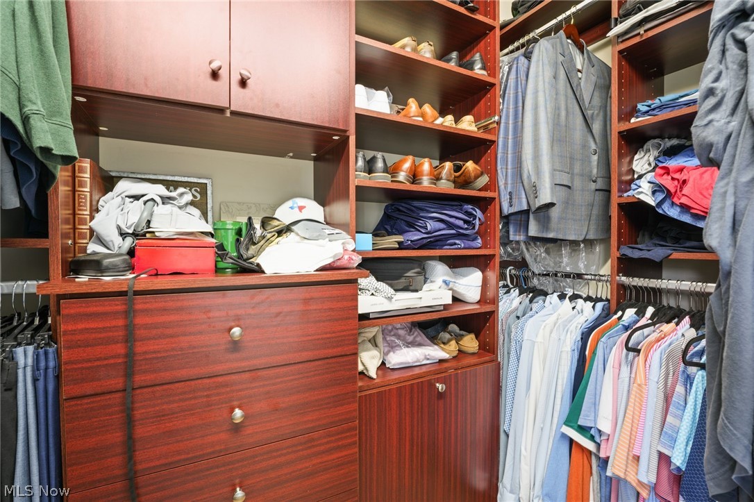 Westhampton/Crocker Park Condo - Residential