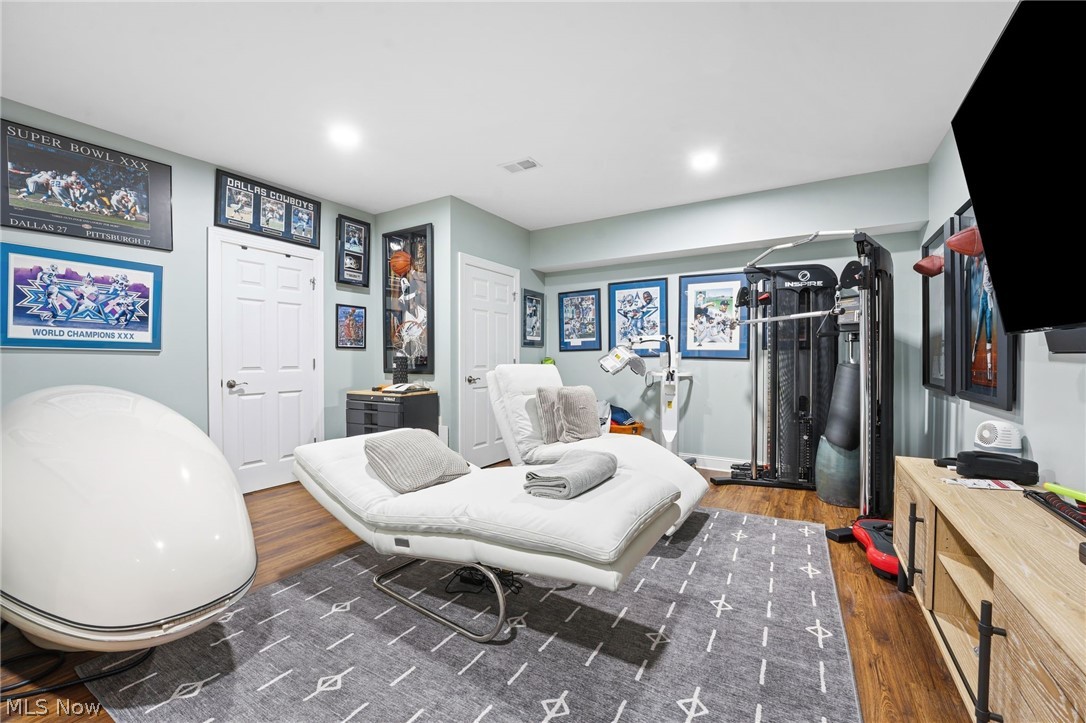 Westhampton/Crocker Park Condo - Residential