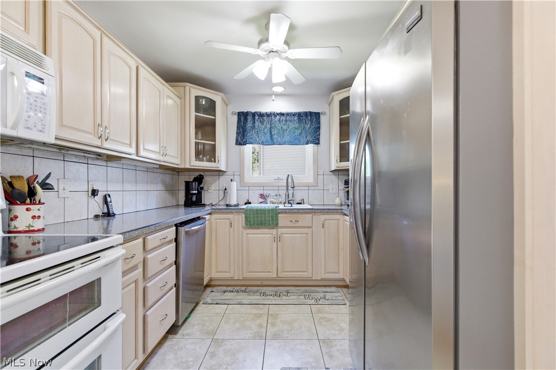 Lander Gardens 04 - Residential