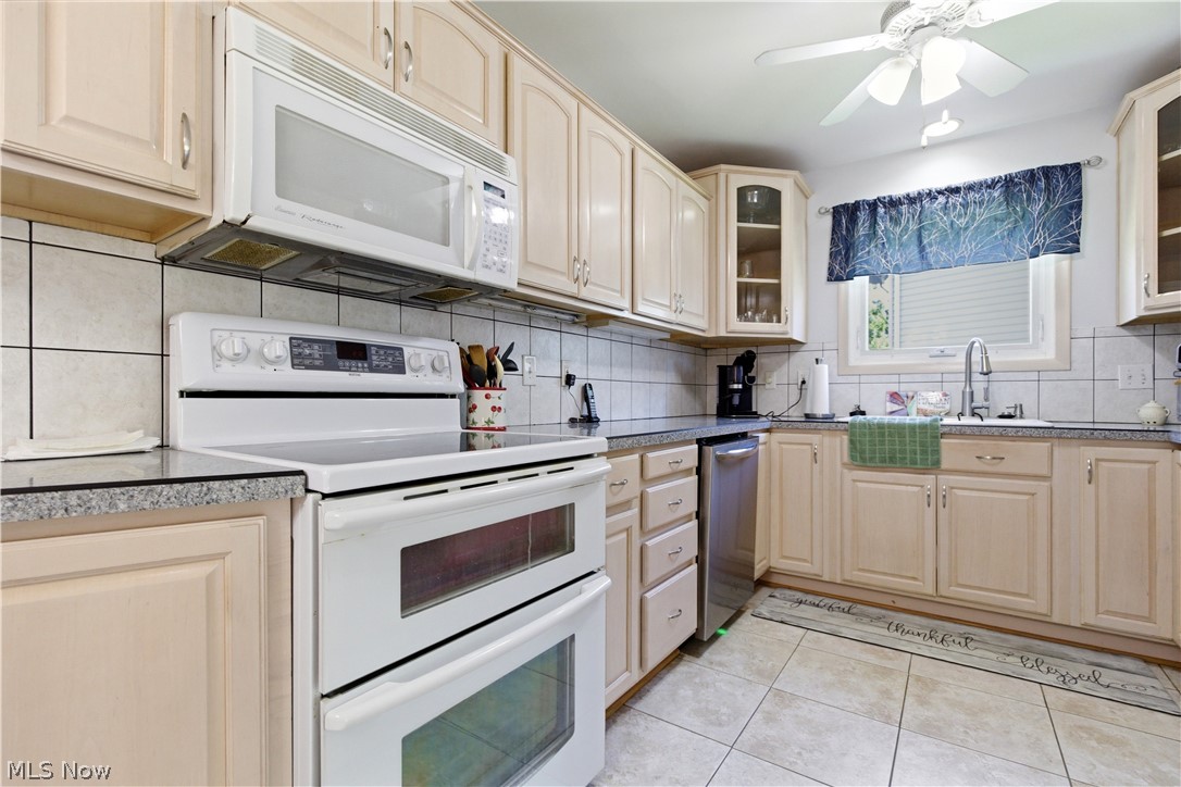 Lander Gardens 04 - Residential