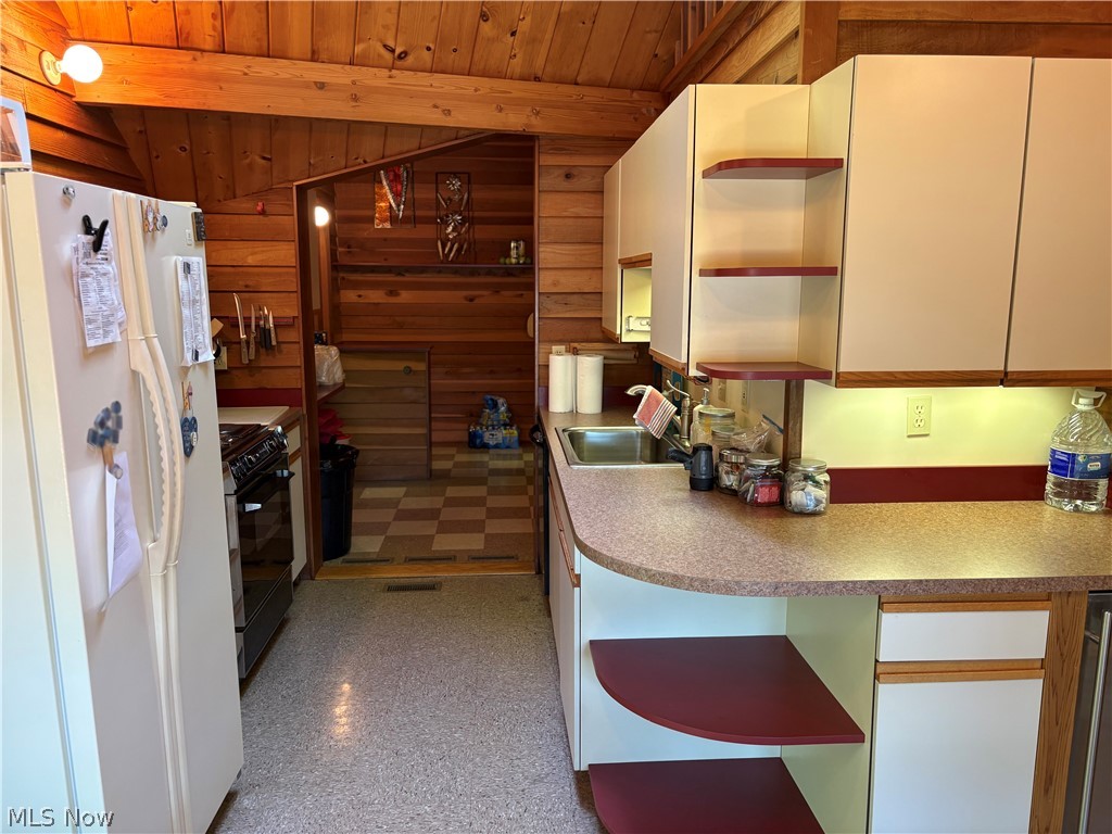Roaming Rock Sub 13 - Residential