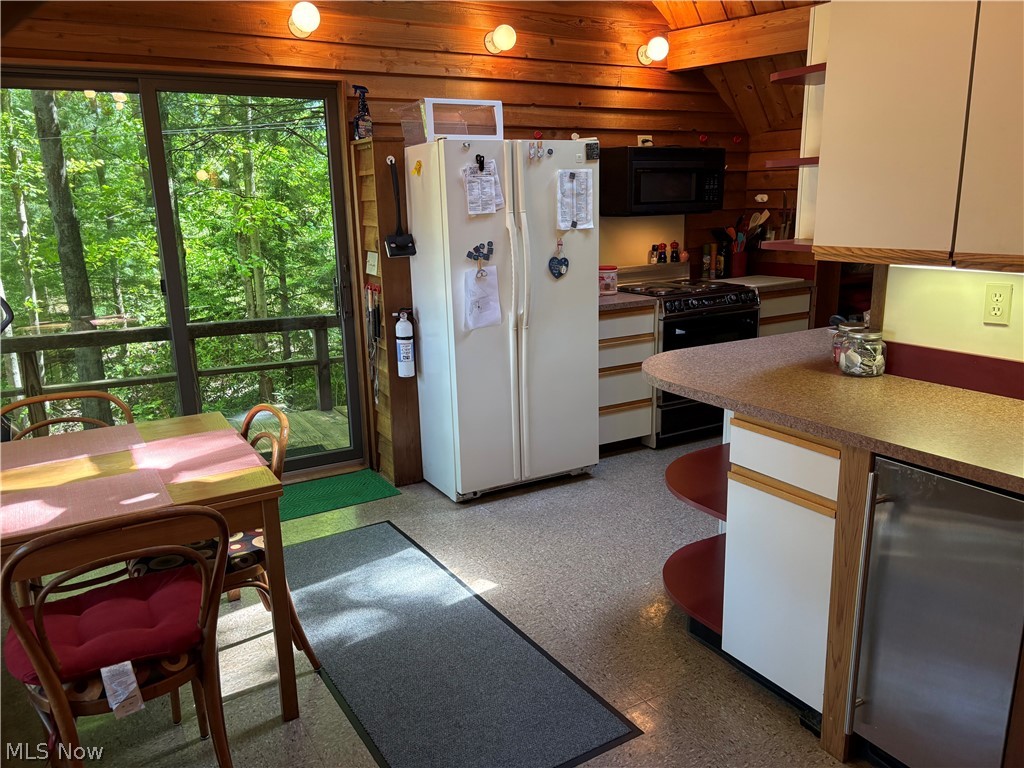 Roaming Rock Sub 13 - Residential