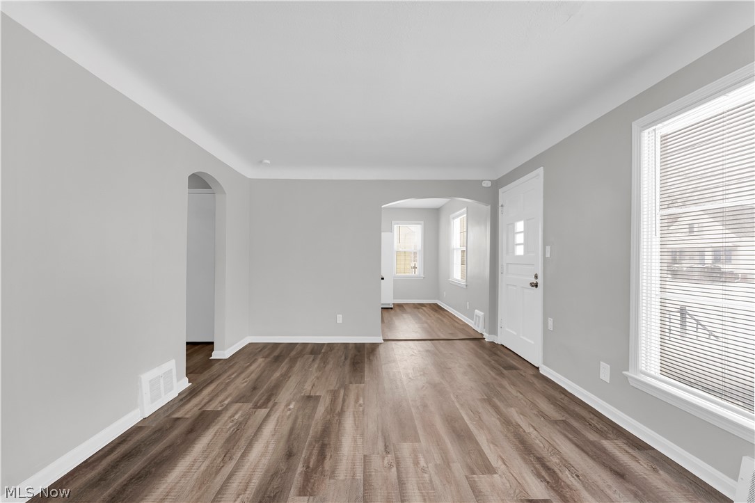 M J Mixs - Residential Lease