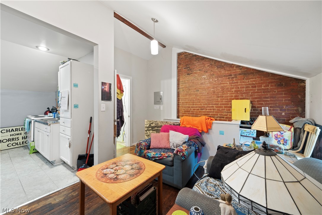 Brooklyn - Residential Income
