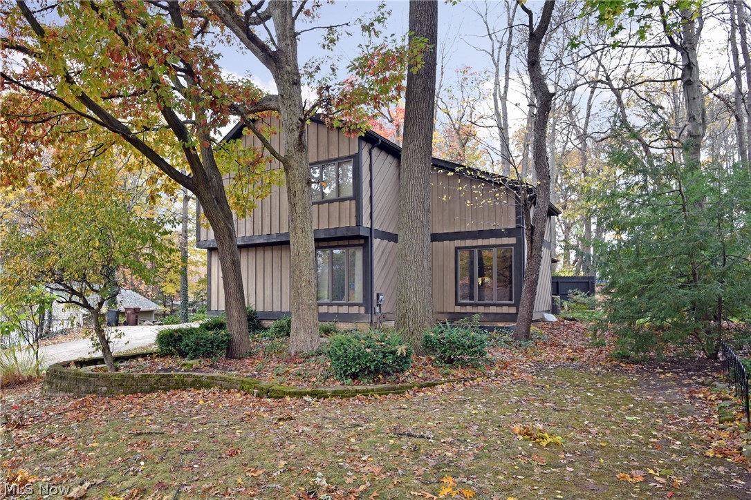 Welcome to 5173 Dublin Circle in desirable Irish Oaks Neighborhood. This house is nestled on a park like setting, entering a cul de sac. Upon arrival you will appreciate the mature trees and character that this home boasts. Entering in through the main area, you will admire the oversized foyer for greeting guests and the open floor plan feel. The living room has a cathedral ceiling with a gorgeous fireplace, perfect for snuggling up during the holidays and crisp months approaching. The current dining space would be perfect for an additional family room, offering a full wet bar and a wood burning fireplace, which offers an abundance of natural light from the sliding glass doors leading to the deck. Transitioning into the fully applianced, eat in, kitchen, you will not be disappointed with the amount of cabinet space this home offers. There is a dinette area that leads to the formal dining room. The four bedrooms are generously sized and offer spacious closets. The master bedroom would p