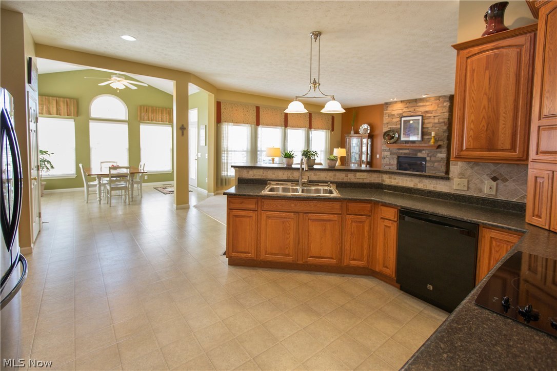 Meadow Lakes 07 - Residential