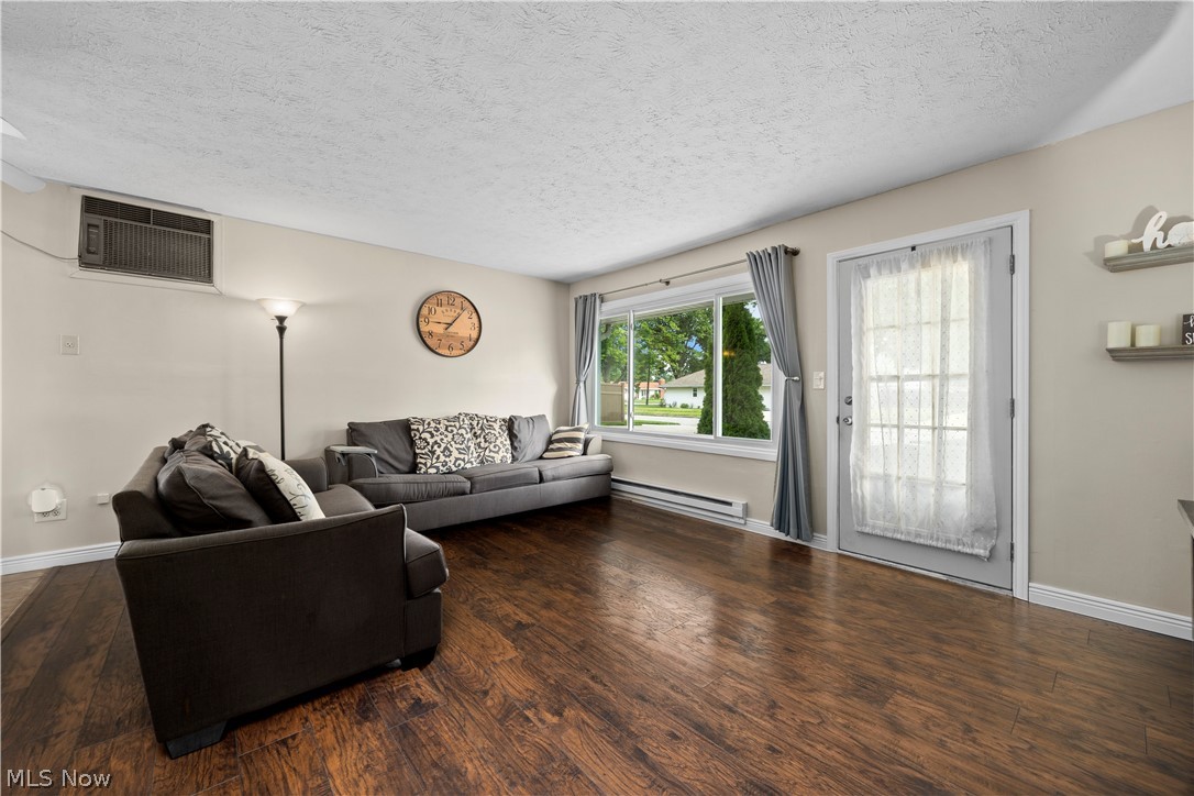 Knickerbocker - Residential