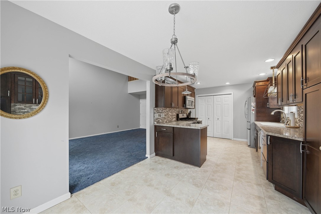 Laurelwoods North Condominiums - Residential