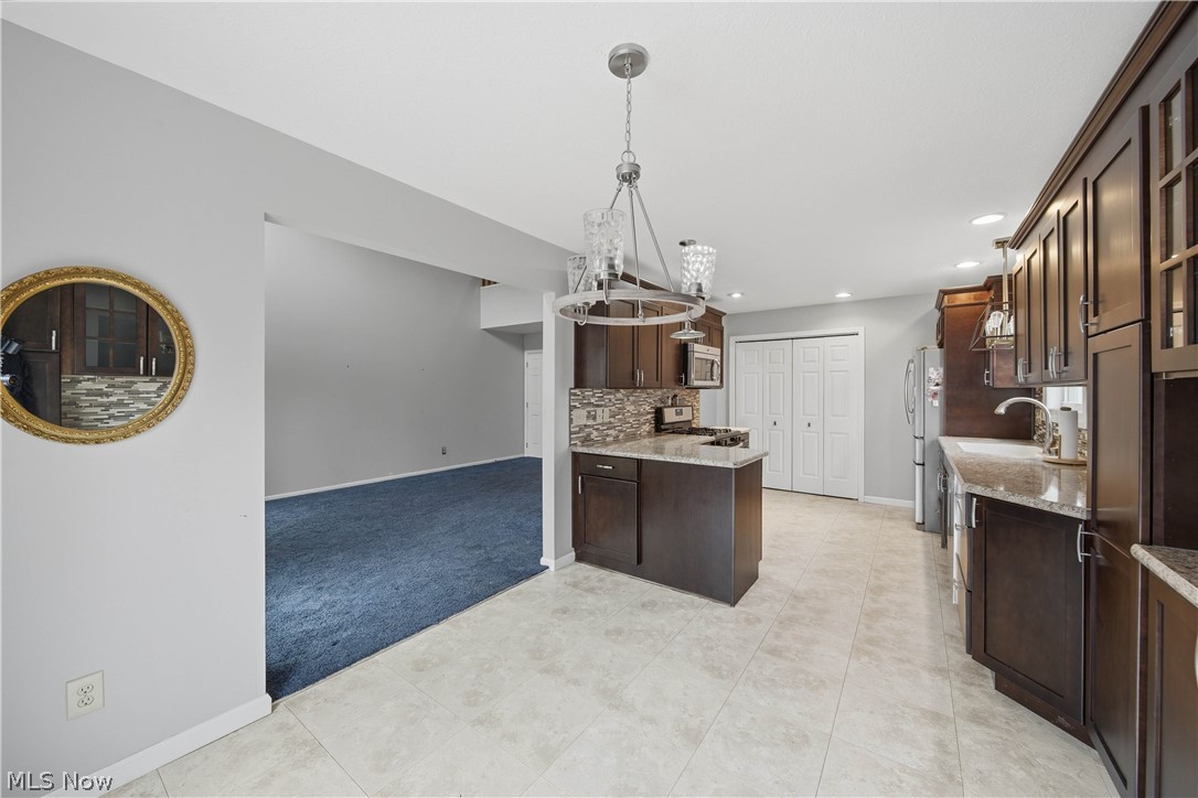 Laurelwoods North Condominiums - Residential