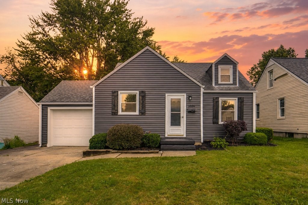 Discover modern comfort and turnkey convenience in this beautifully updated three-bedroom, two-full bath home, perfectly situated in the heart of Jackson Township. From the moment you step inside, you will appreciate the meticulous attention to detail, featuring brand-new flooring and fresh, neutral paint throughout the main living areas. The stunning kitchen is a chef’s dream, boasting brand-new cabinetry, sleek solid-surface countertops, modern hardware, and a complete suite of stainless-steel appliances, including a dishwasher, range, and microwave. The first floor also offers two spacious bedrooms with plush new carpeting and a sophisticated, fully remodeled bathroom complete with a beautifully tiled shower, stylish vanity, and updated fixtures. Upstairs, you will find a massive bedroom featuring an abundance of built-in storage. The versatility continues in the finished lower level, which offers a cozy living room and a wet bar, perfect for entertaining, along with a second full bath, dedicated laundry facilities, and significant additional storage space. Ideally located for ultimate convenience, this move-in-ready home is an absolute must-see—schedule your private showing today!