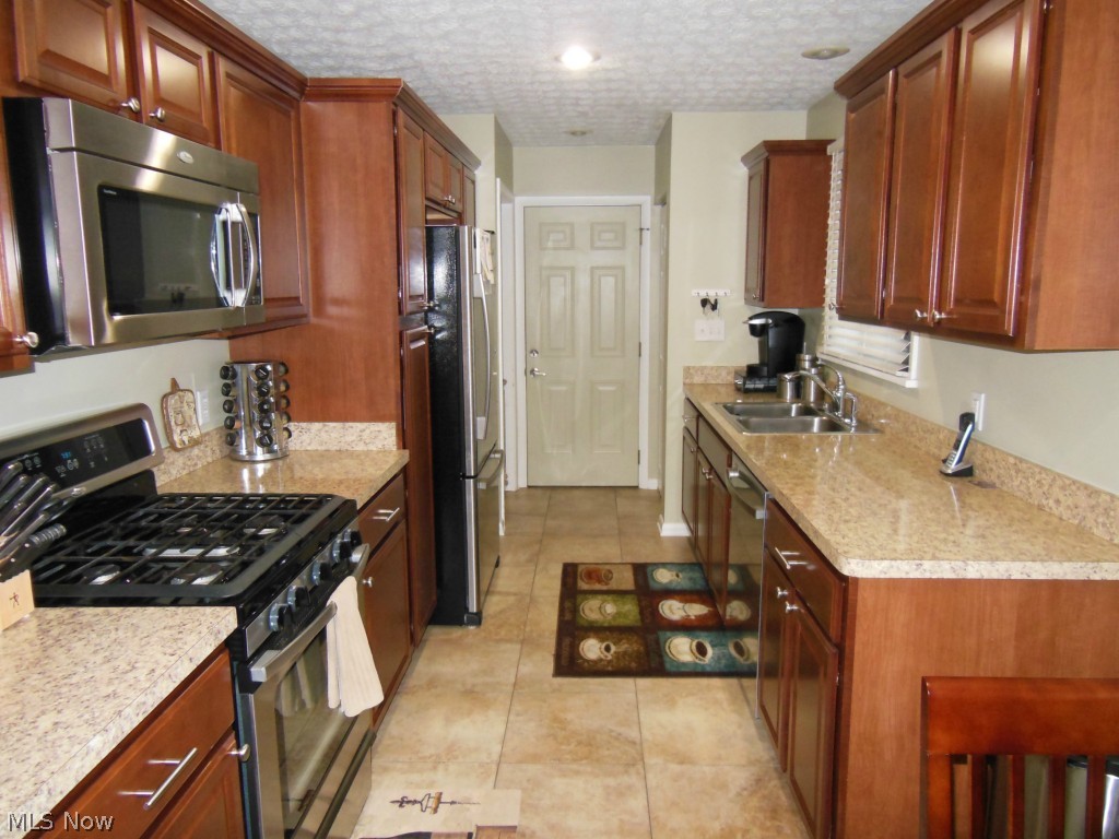 Forest Mdws 02 - Residential