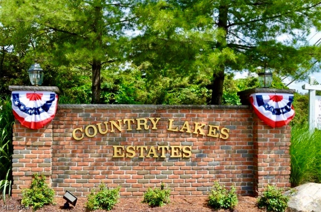 Country Lakes Condo - Residential