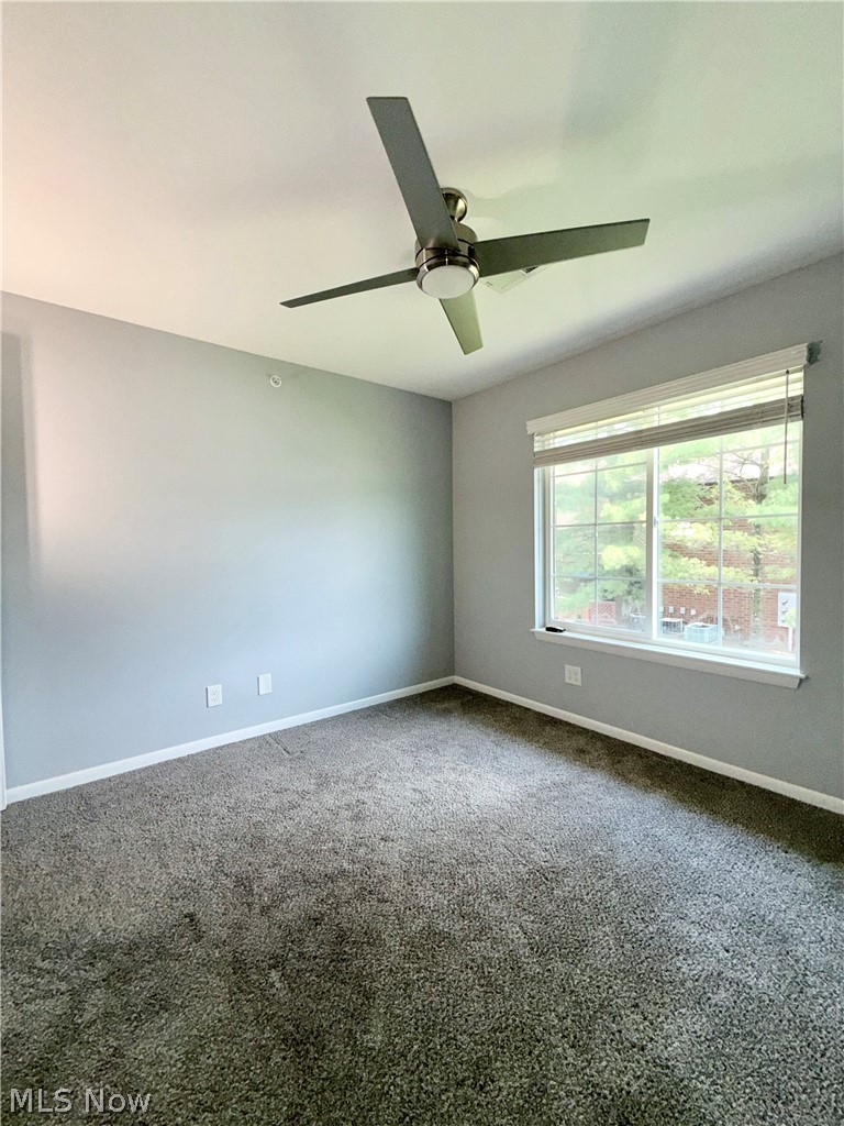 Country Lakes Condo - Residential