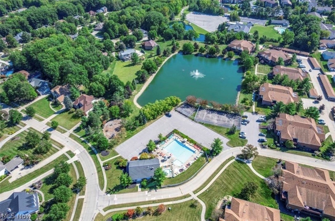 Country Lakes Condo - Residential