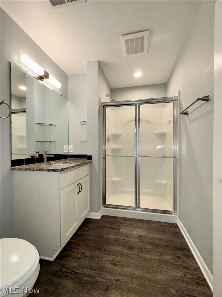 Country Lakes Condo - Residential