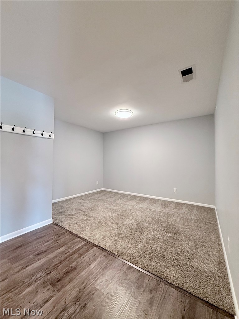 Country Lakes Condo - Residential