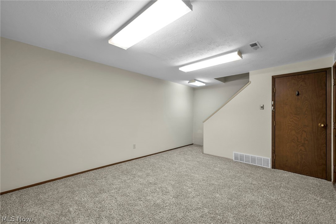 Cornerstone Square Twnhms Condo - Residential