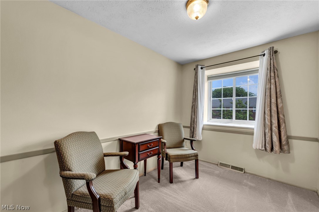 Cornerstone Square Twnhms Condo - Residential