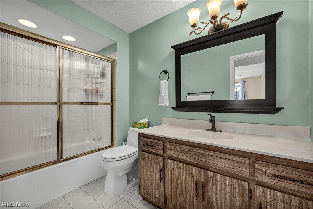 Cornerstone Square Twnhms Condo - Residential