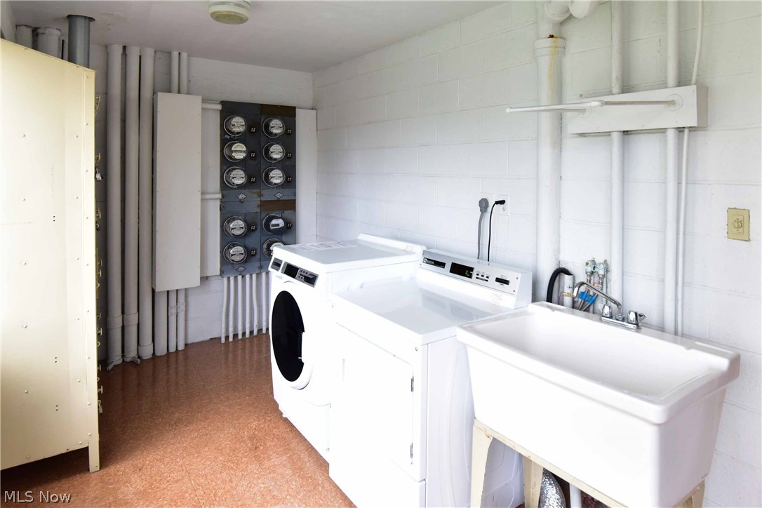 Marine Towers East Condo - Residential Lease